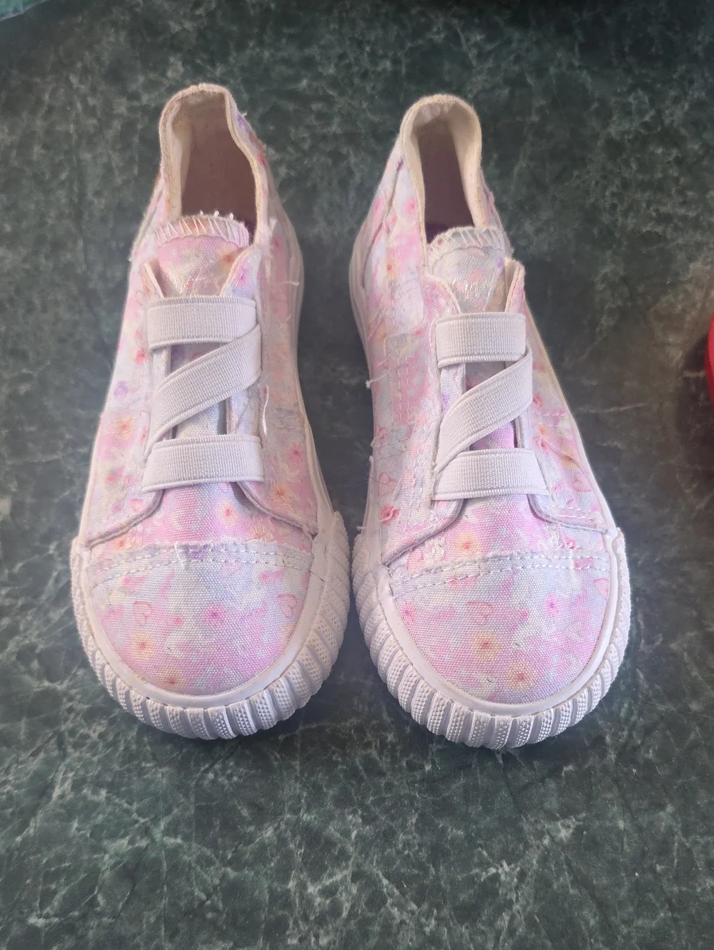 Girls Pink Floral Elastic Slip-On Sneakers